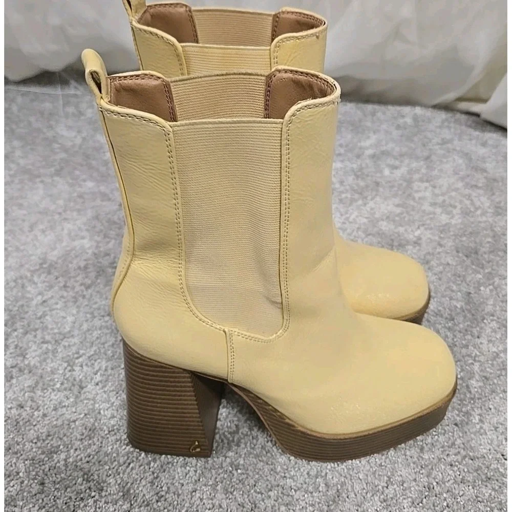 Circus NY by Sam Edelman Stace Vanilla Bean Platform Boots Women's Size 6M